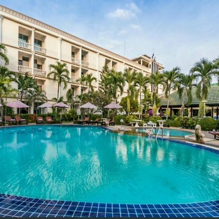 Hotel Romeo Palace Паттайя Экстерьер фото