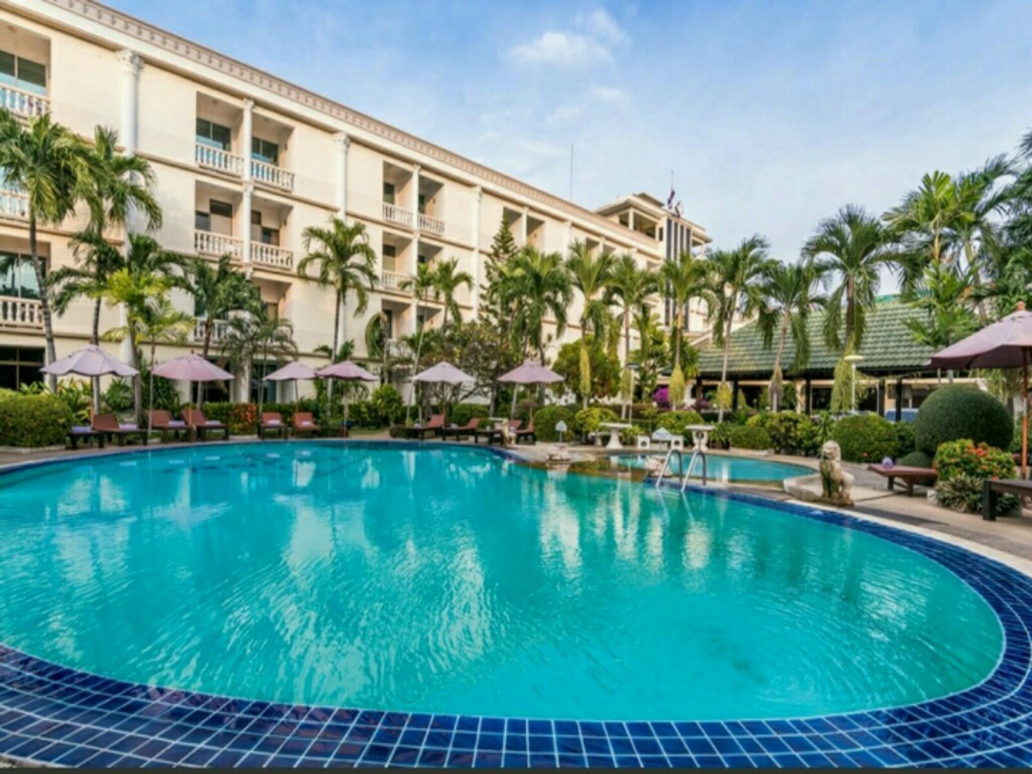 Hotel Romeo Palace Паттайя Экстерьер фото