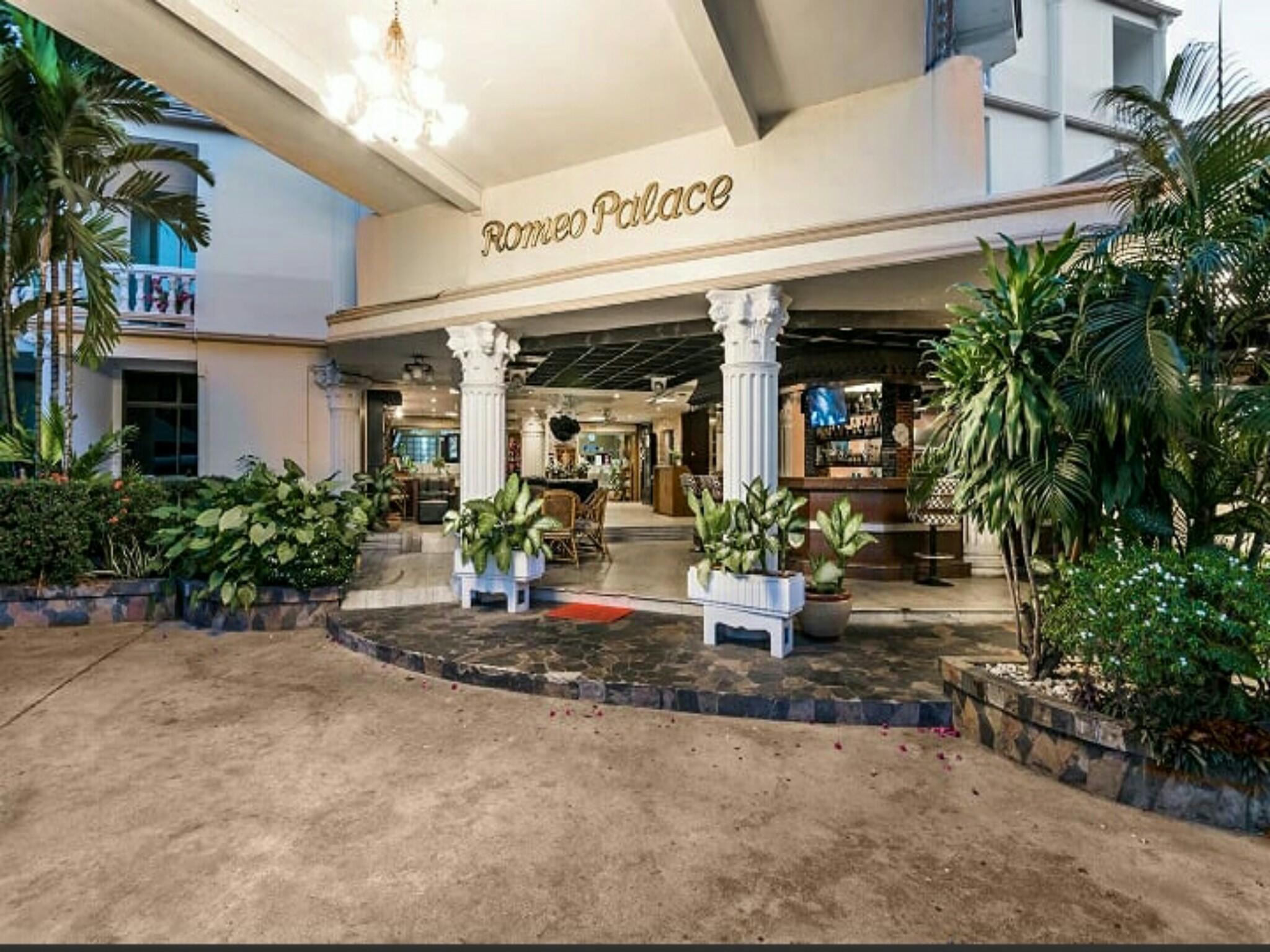 Hotel Romeo Palace Паттайя Экстерьер фото